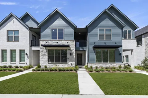 2522 Campden Mews