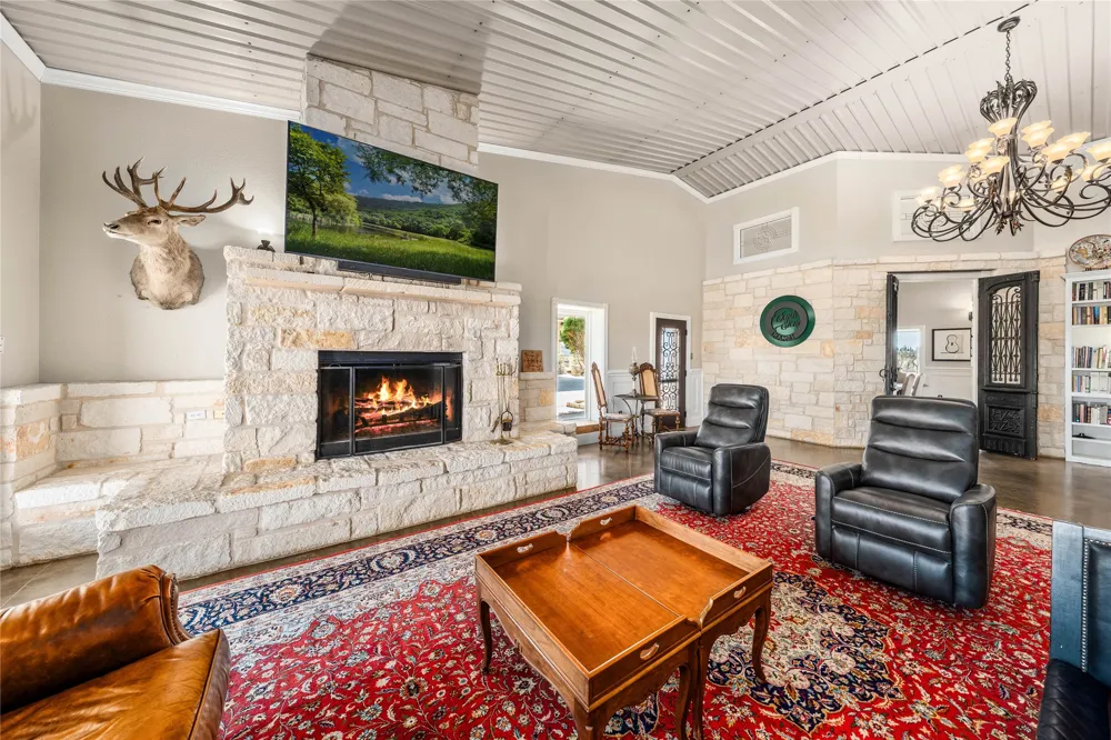 2820 Talbert Ranch Road China Spring, TX 76633