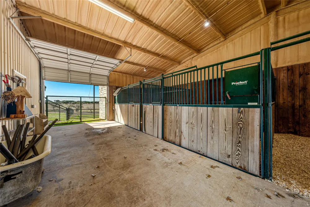 2820 Talbert Ranch Road China Spring, TX 76633