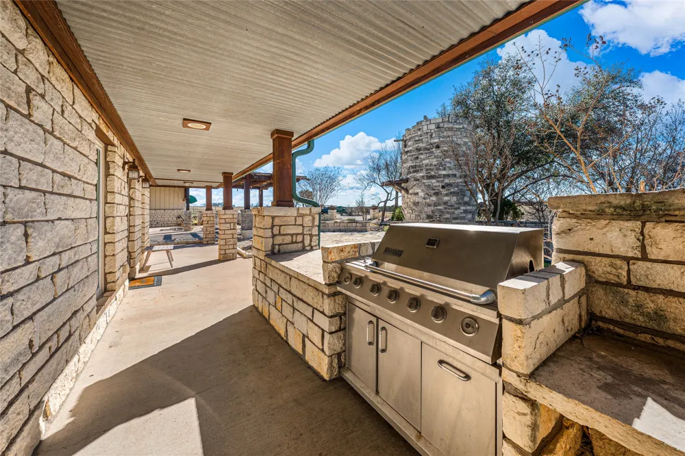 2820 Talbert Ranch Road China Spring, TX 76633