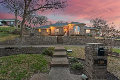 409 Shadow Mountain Drive