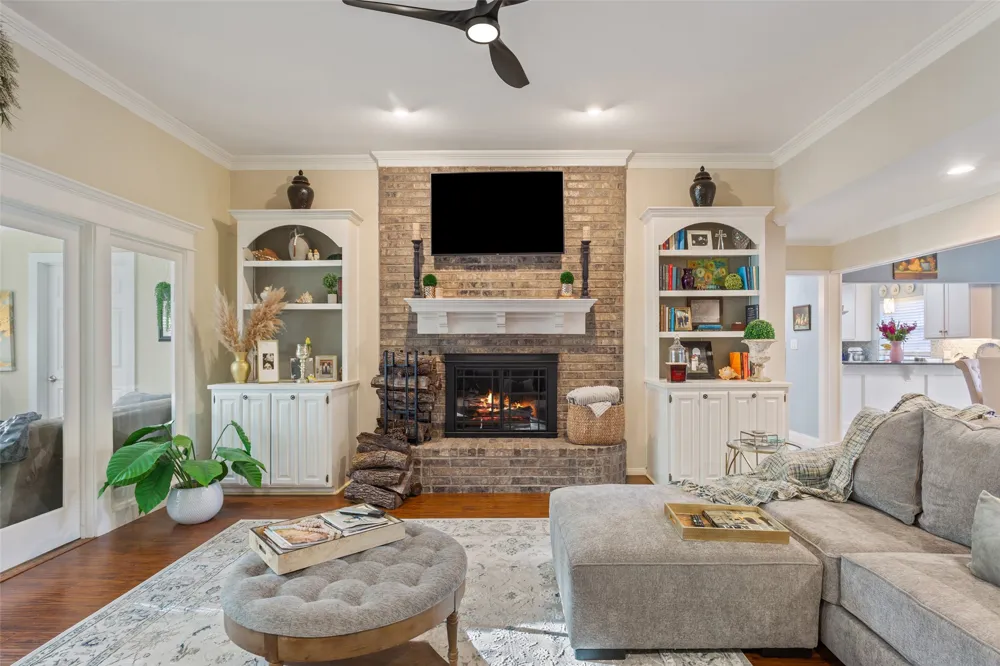 409 Shadow Mountain Drive Woodway, TX 76712