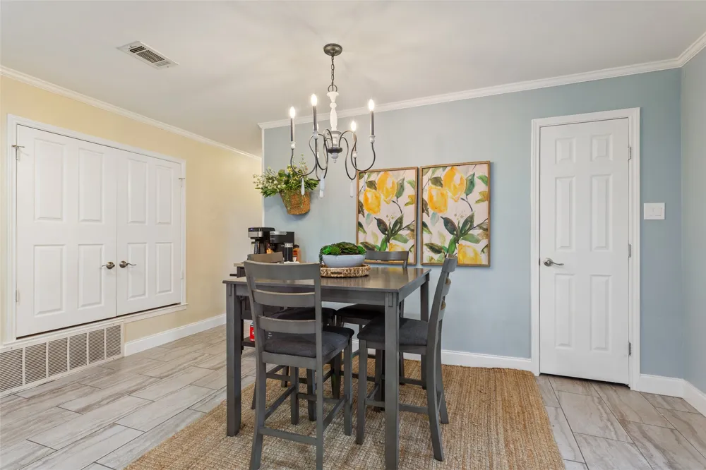 409 Shadow Mountain Drive Woodway, TX 76712