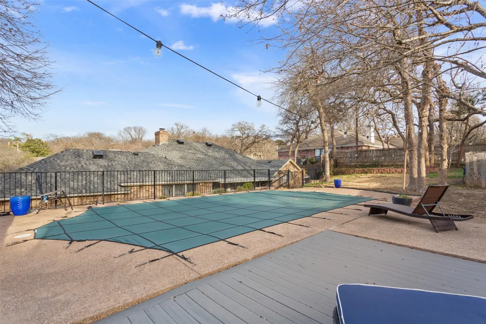 409 Shadow Mountain Drive Woodway, TX 76712