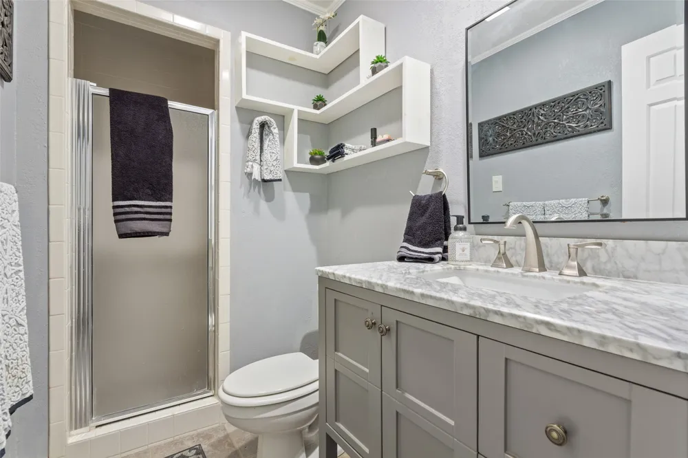 409 Shadow Mountain Drive Woodway, TX 76712