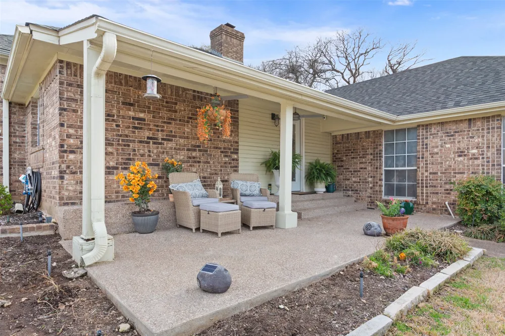 409 Shadow Mountain Drive Woodway, TX 76712