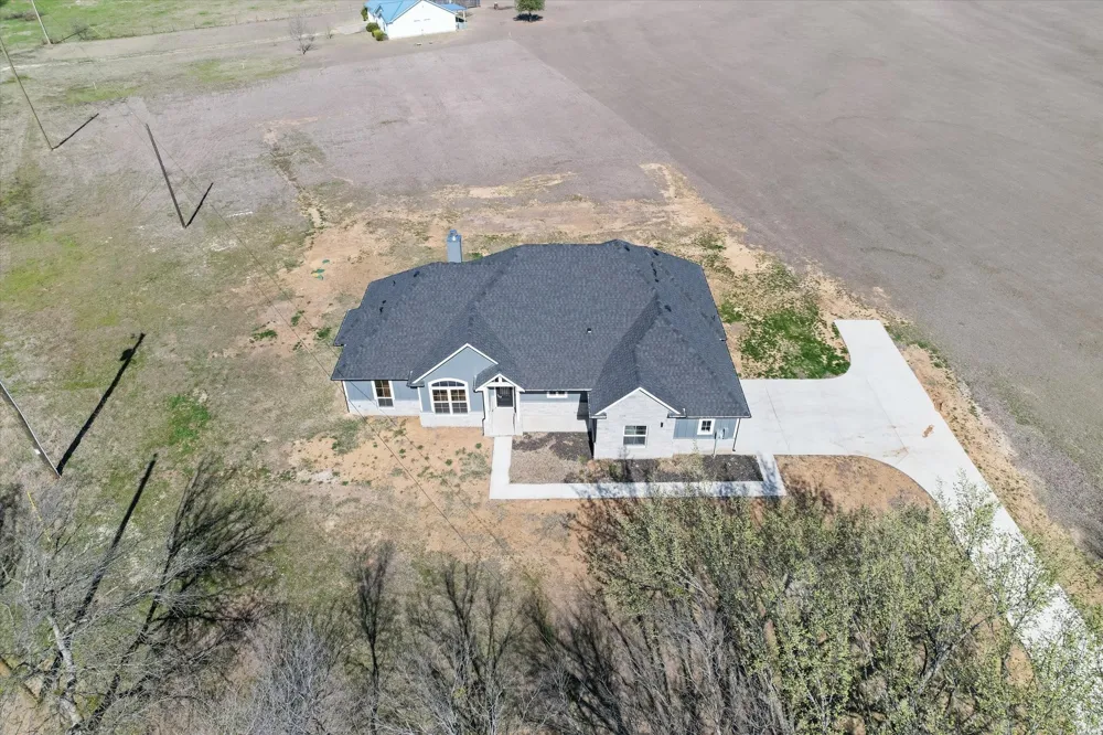 4609 County Road 206 Grandview, TX 76050
