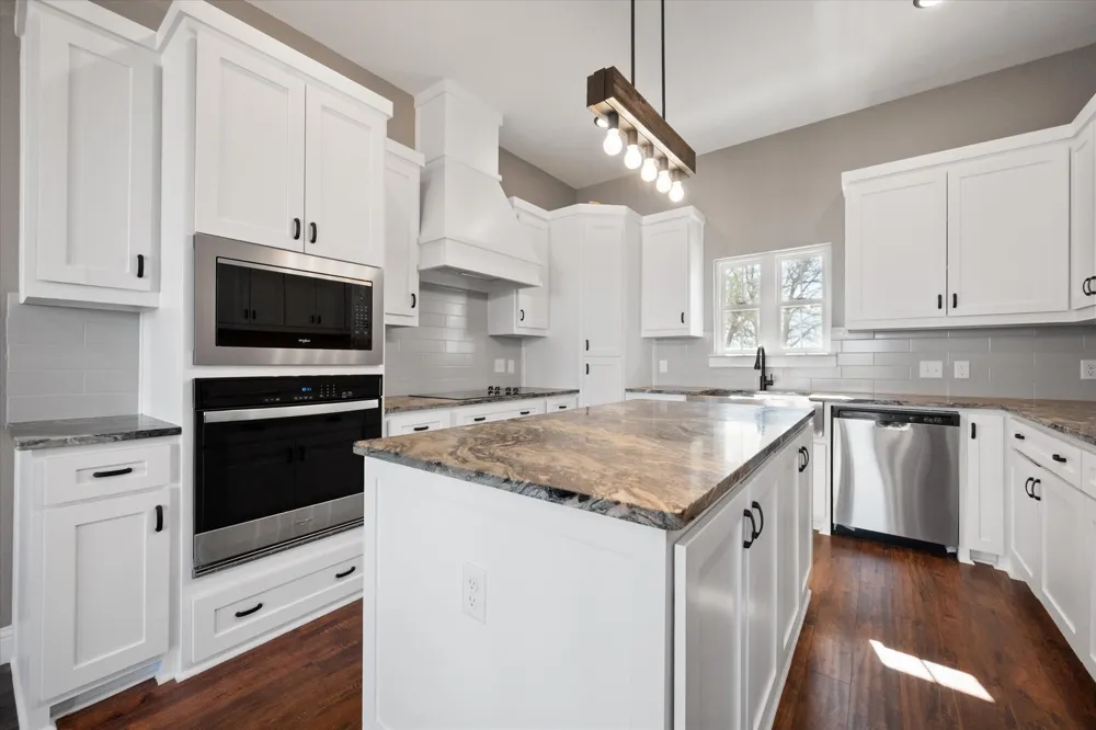 4609 County Road 206 Grandview, TX 76050
