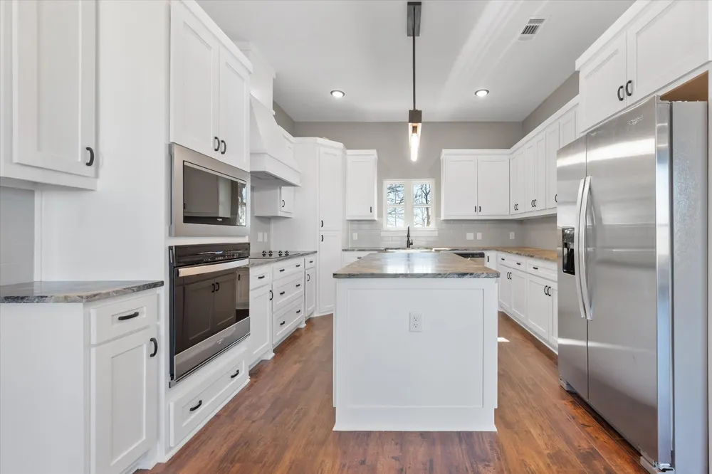 4609 County Road 206 Grandview, TX 76050