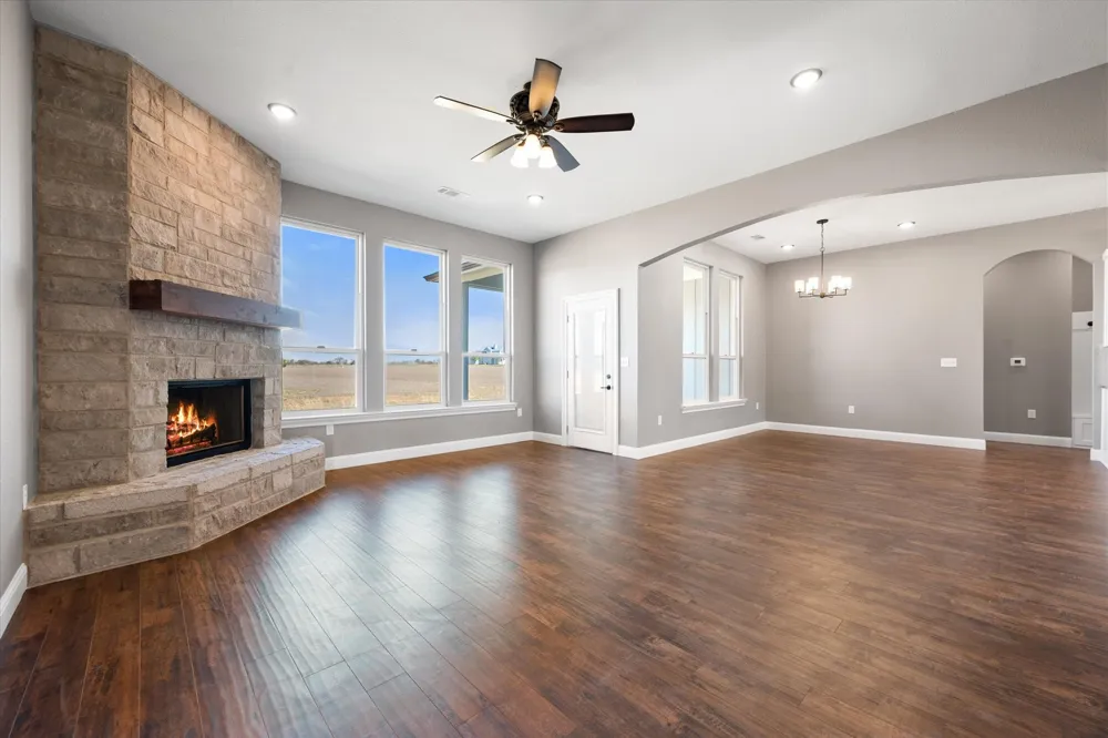 4609 County Road 206 Grandview, TX 76050