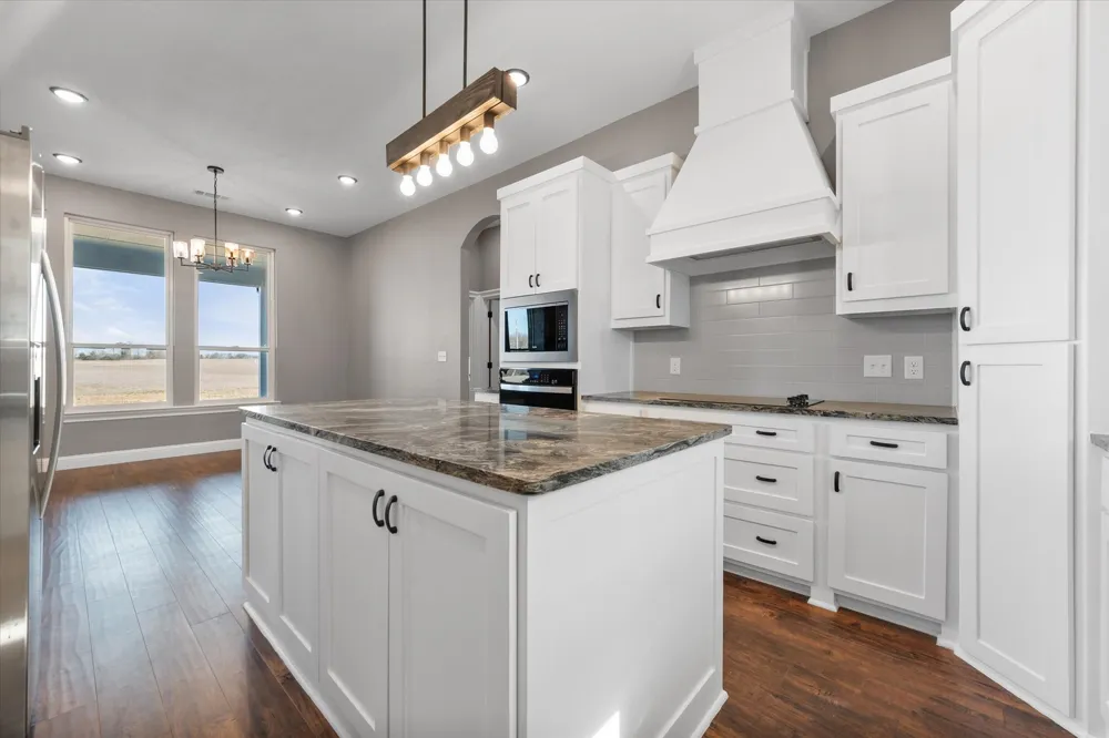4609 County Road 206 Grandview, TX 76050