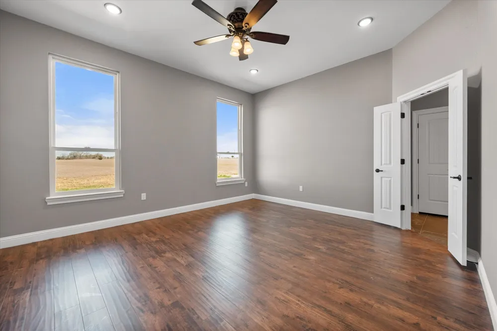 4609 County Road 206 Grandview, TX 76050