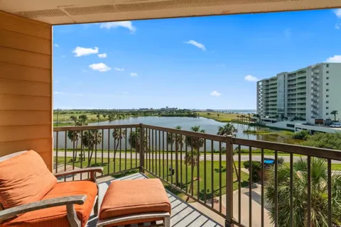 9520 Seawall Boulevard #332
