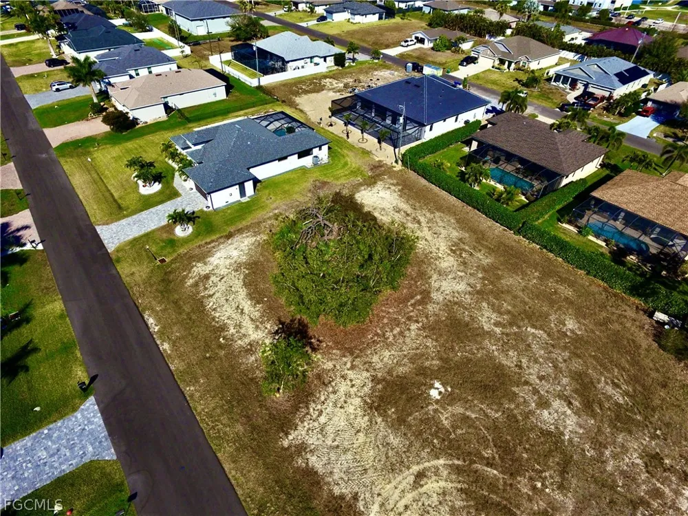 SW 39th Street Cape Coral, FL 33914