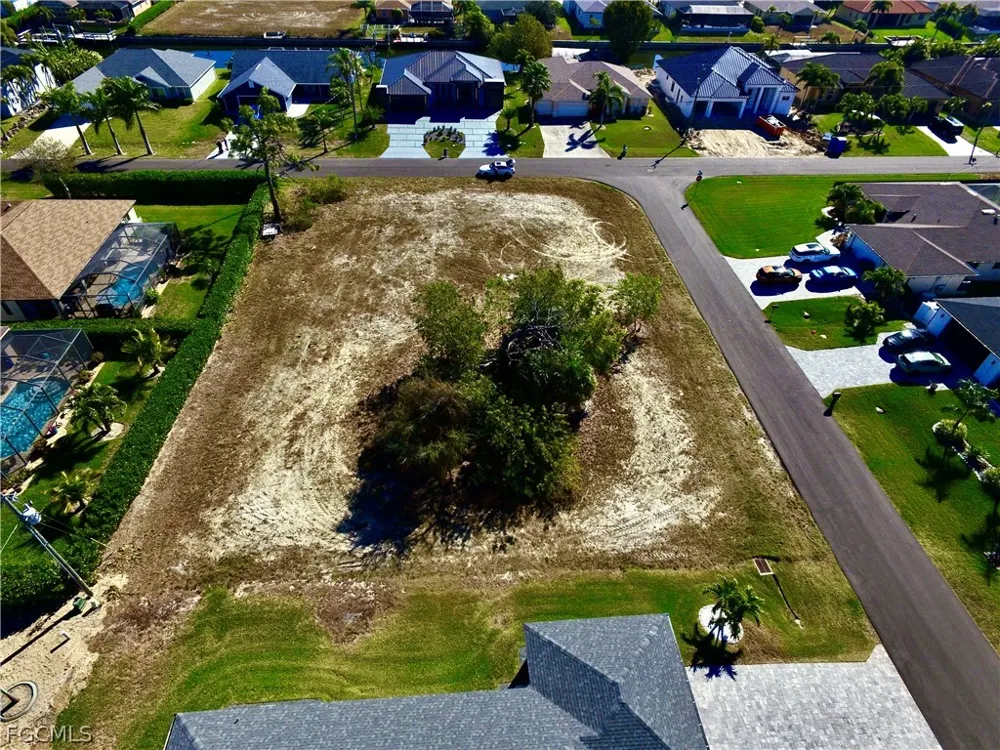 SW 39th Street Cape Coral, FL 33914