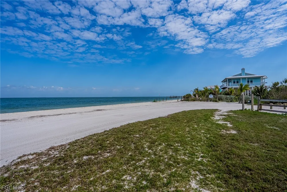 Longboat Circle Captiva, FL 33924