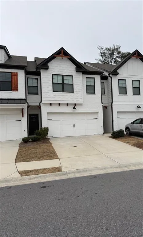 99 AUBURN LANDING PLACE Auburn, GA 30011