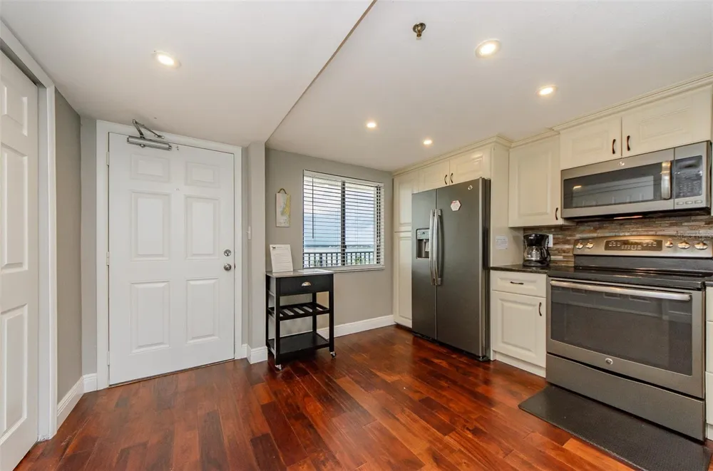 1250 GULF BOULEVARD #703 Clearwater Beach, FL 33767