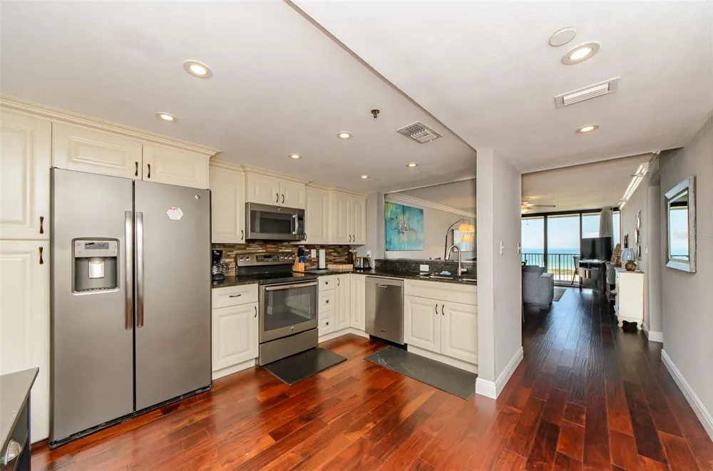 1250 GULF BOULEVARD #703 Clearwater Beach, FL 33767