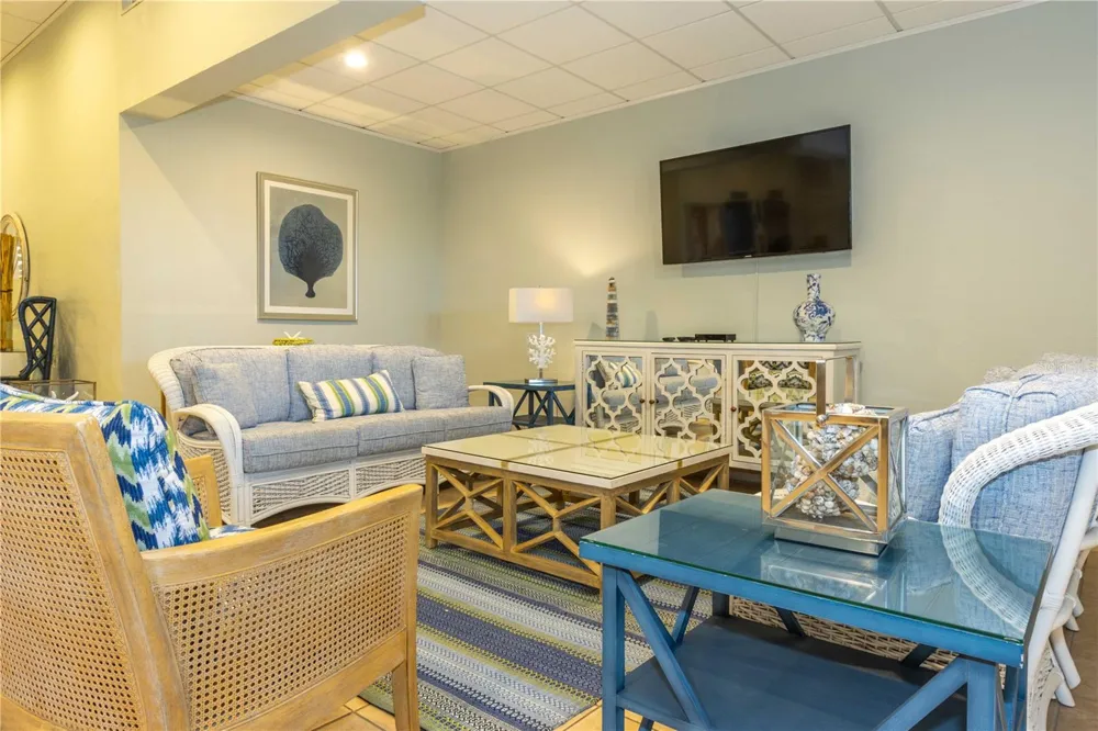 1250 GULF BOULEVARD #703 Clearwater Beach, FL 33767
