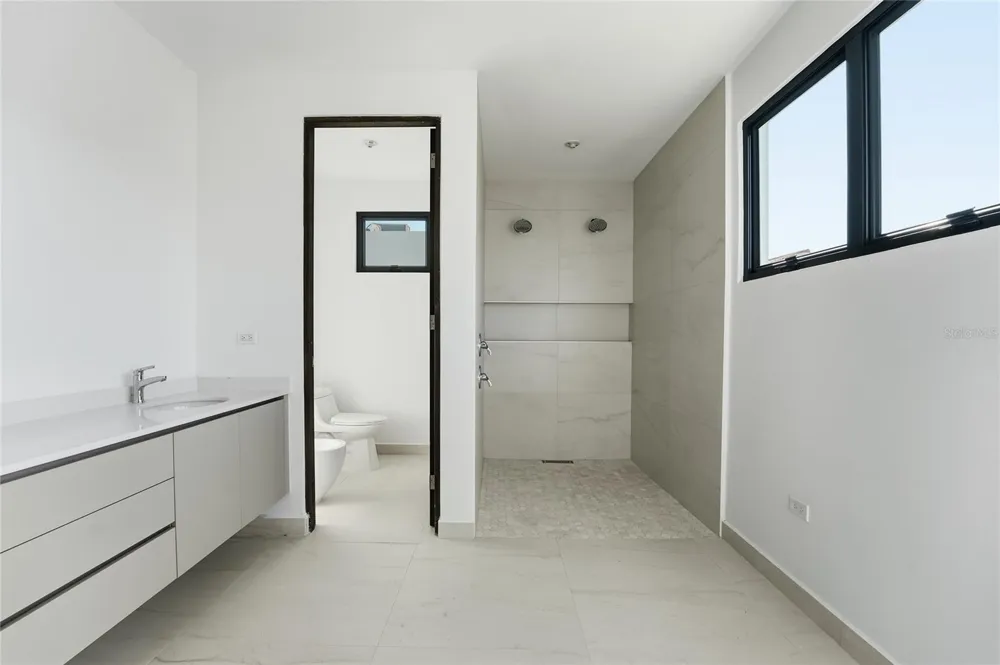 804 CAMINO DE LAS VERBENAS Dorado, PR 00646