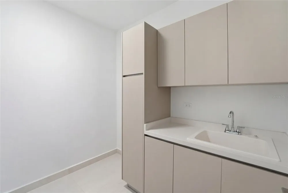 804 CAMINO DE LAS VERBENAS Dorado, PR 00646