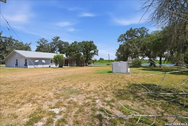 180 Freeman Circle George West, TX 78022