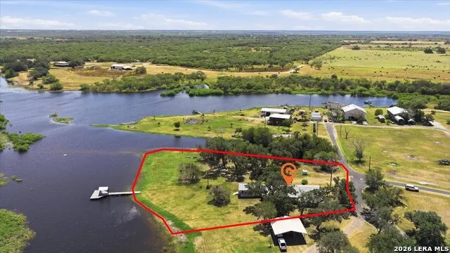 180 Freeman Circle George West, TX 78022