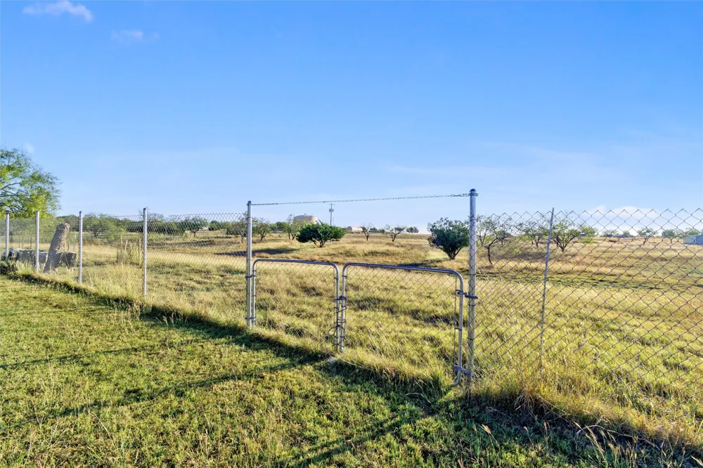 260 Fm 3118 Clifton, TX 76634