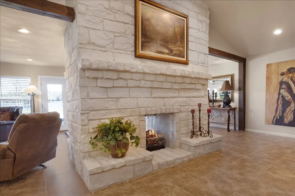 324 County Road 3172 Clarksville, TX 75426