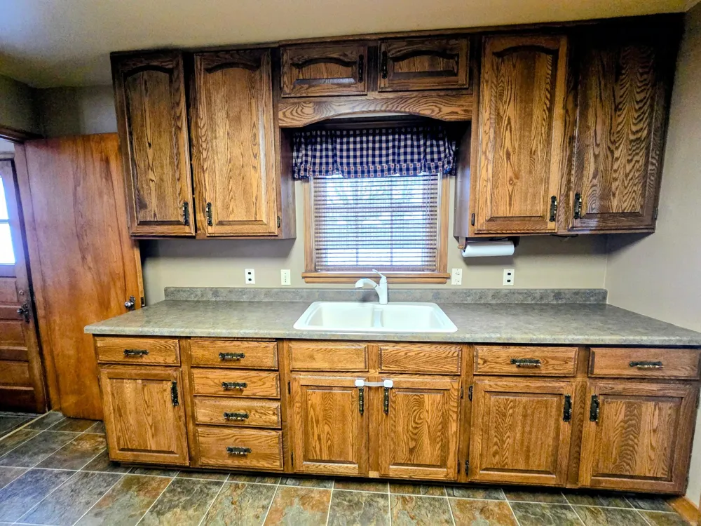 831 4th Avenue SW Pipestone, MN 56164