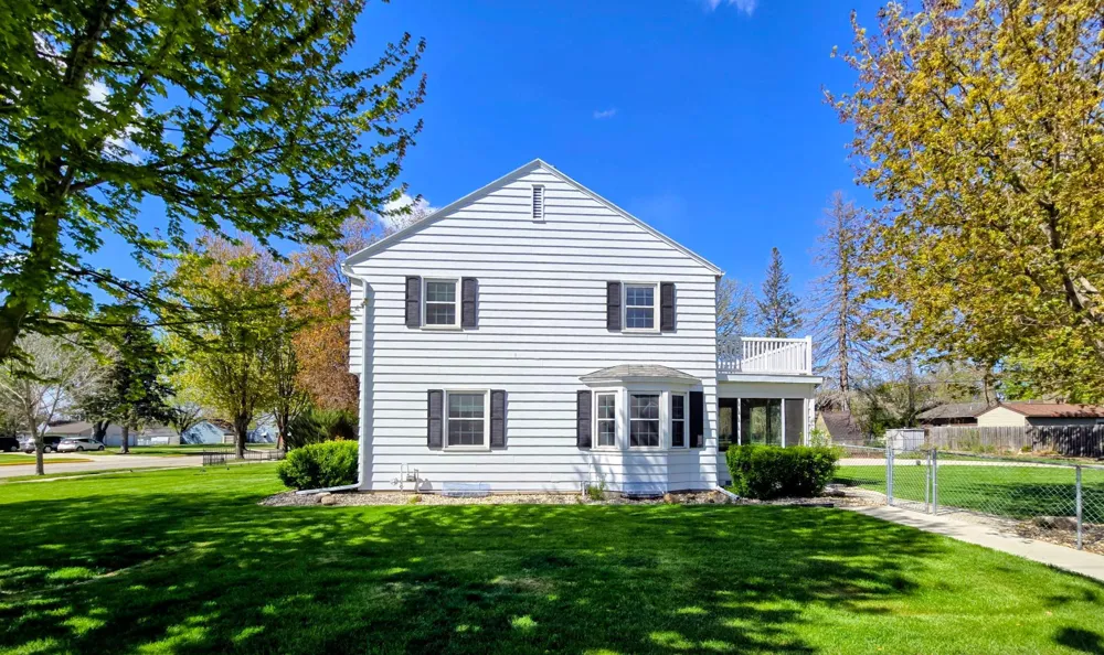 831 4th Avenue SW Pipestone, MN 56164