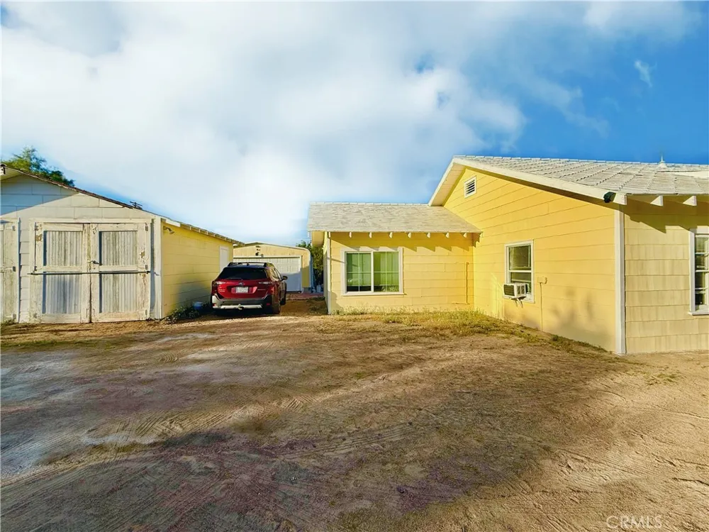 13346 Holly Street Trona, CA 93562