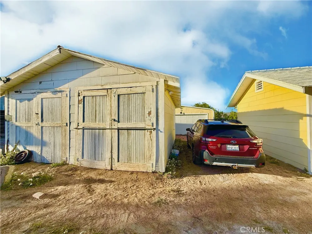 13346 Holly Street Trona, CA 93562
