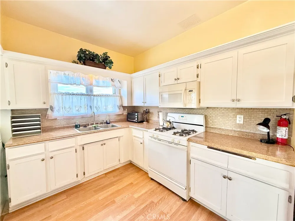 13346 Holly Street Trona, CA 93562