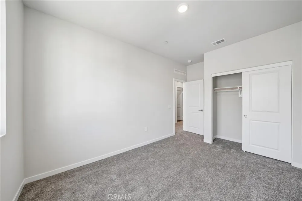 9821 Crossbay Loop #903 Jurupa Valley, CA 92509