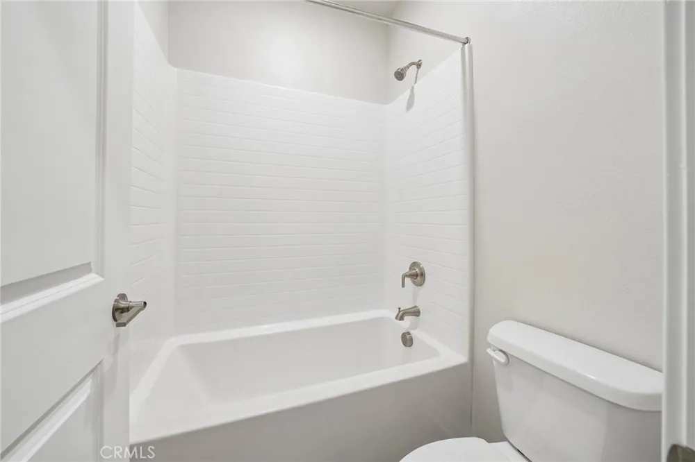 9821 Crossbay Loop #903 Jurupa Valley, CA 92509