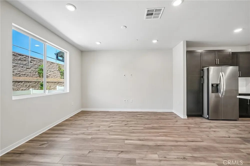 9821 Crossbay Loop #903 Jurupa Valley, CA 92509
