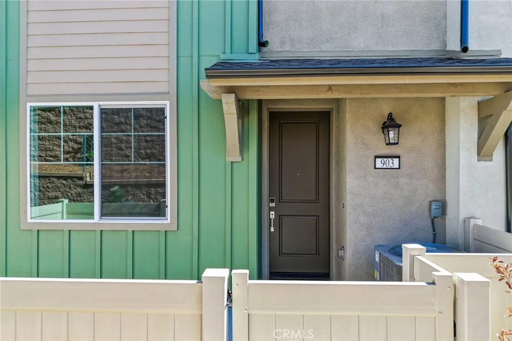 9821 Crossbay Loop #903 Jurupa Valley, CA 92509