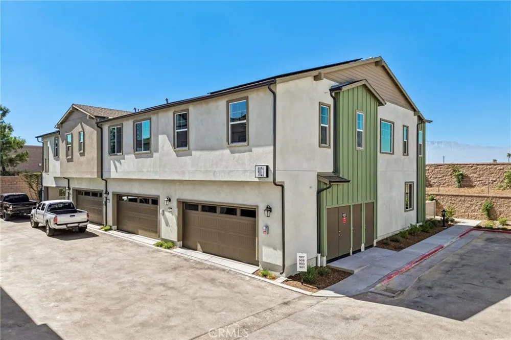 9821 Crossbay Loop #903 Jurupa Valley, CA 92509