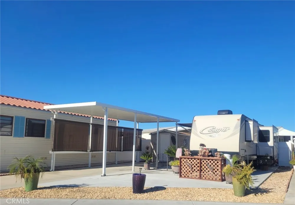 1295 S Cawston Avenue Hemet, CA 92545