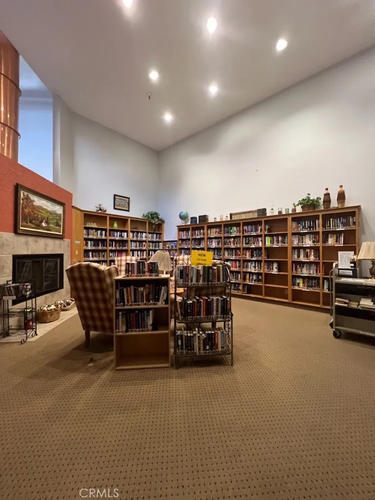 1295 S Cawston Avenue Hemet, CA 92545