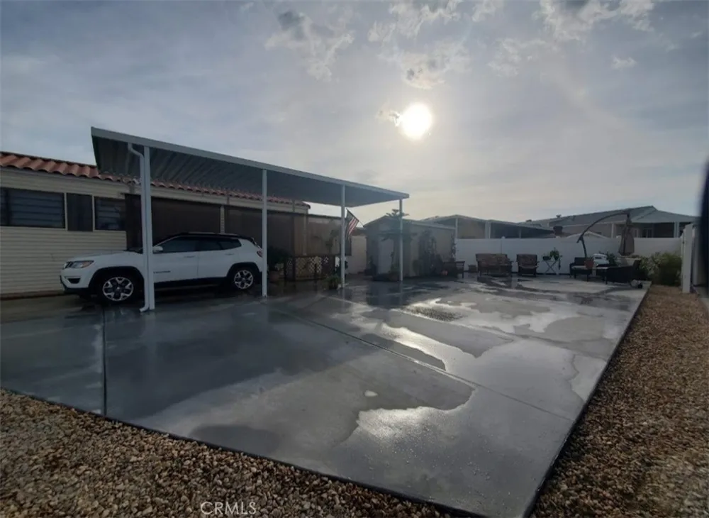 1295 S Cawston Avenue Hemet, CA 92545