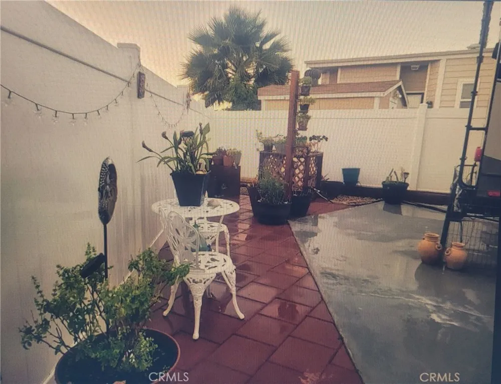 1295 S Cawston Avenue Hemet, CA 92545