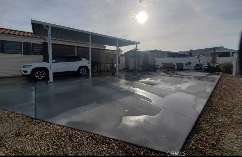 1295 S Cawston Avenue Hemet, CA 92545