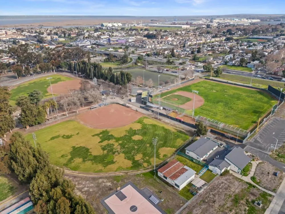 1169 Park West Drive Pittsburg, CA 94565