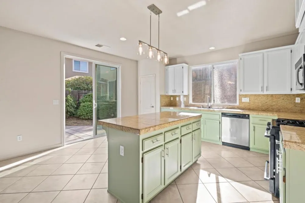 1169 Park West Drive Pittsburg, CA 94565