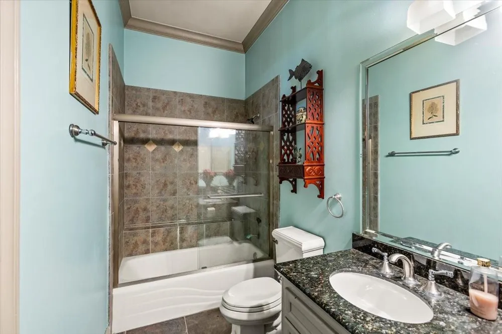 3039 Bayshore Drive Bacliff, TX 77518