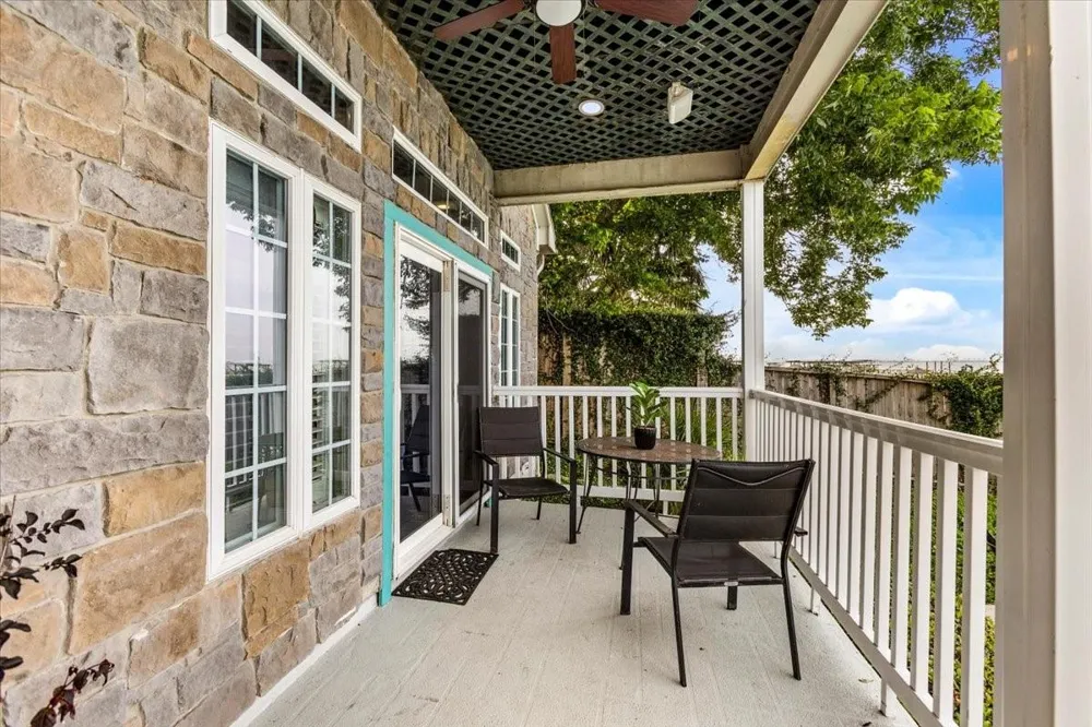 3039 Bayshore Drive Bacliff, TX 77518