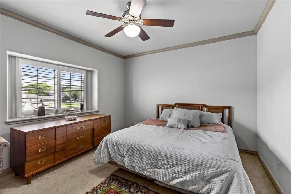 3039 Bayshore Drive Bacliff, TX 77518